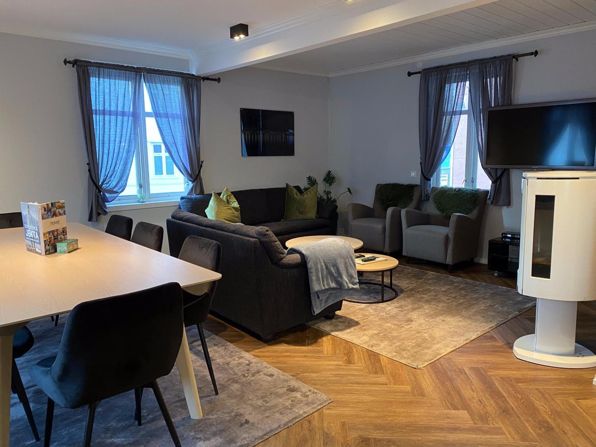 Enter Tromso - Luxury 4 Bedroom Apartment Εξωτερικό φωτογραφία